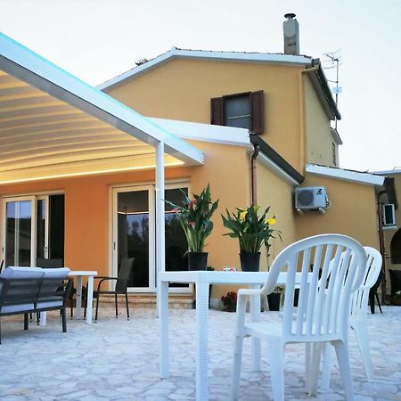 B&B Fiori Di Pesco 페틸리아 외부 사진